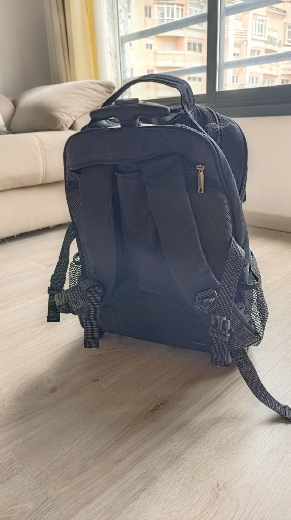 Mochila com trolley