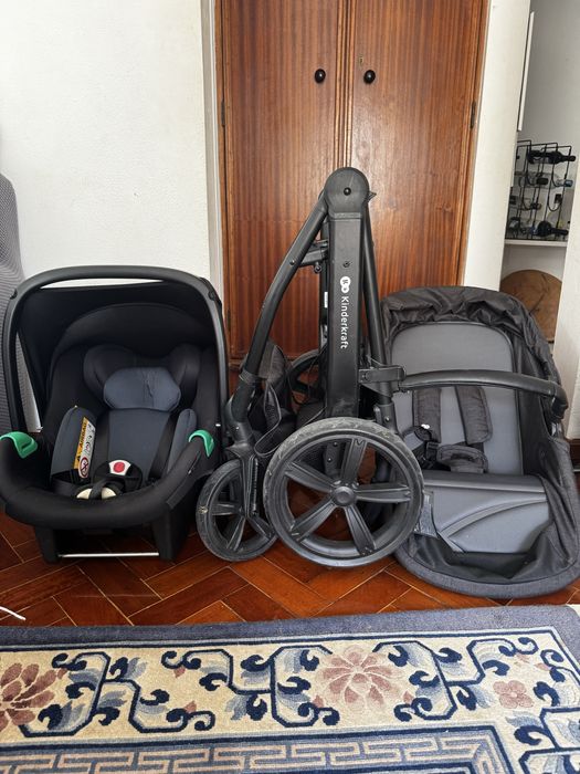 Carrinho de bebé KinderKraft 3 em 1