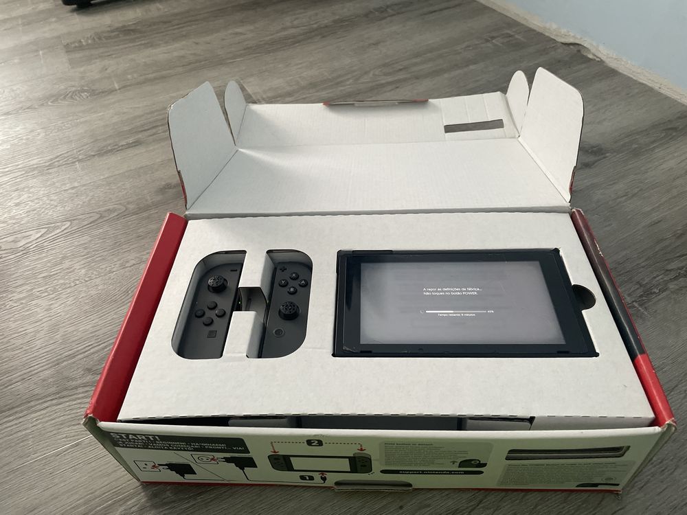 Nintendo Switch Original + Dock, Acessórios e Caixa – Funcional