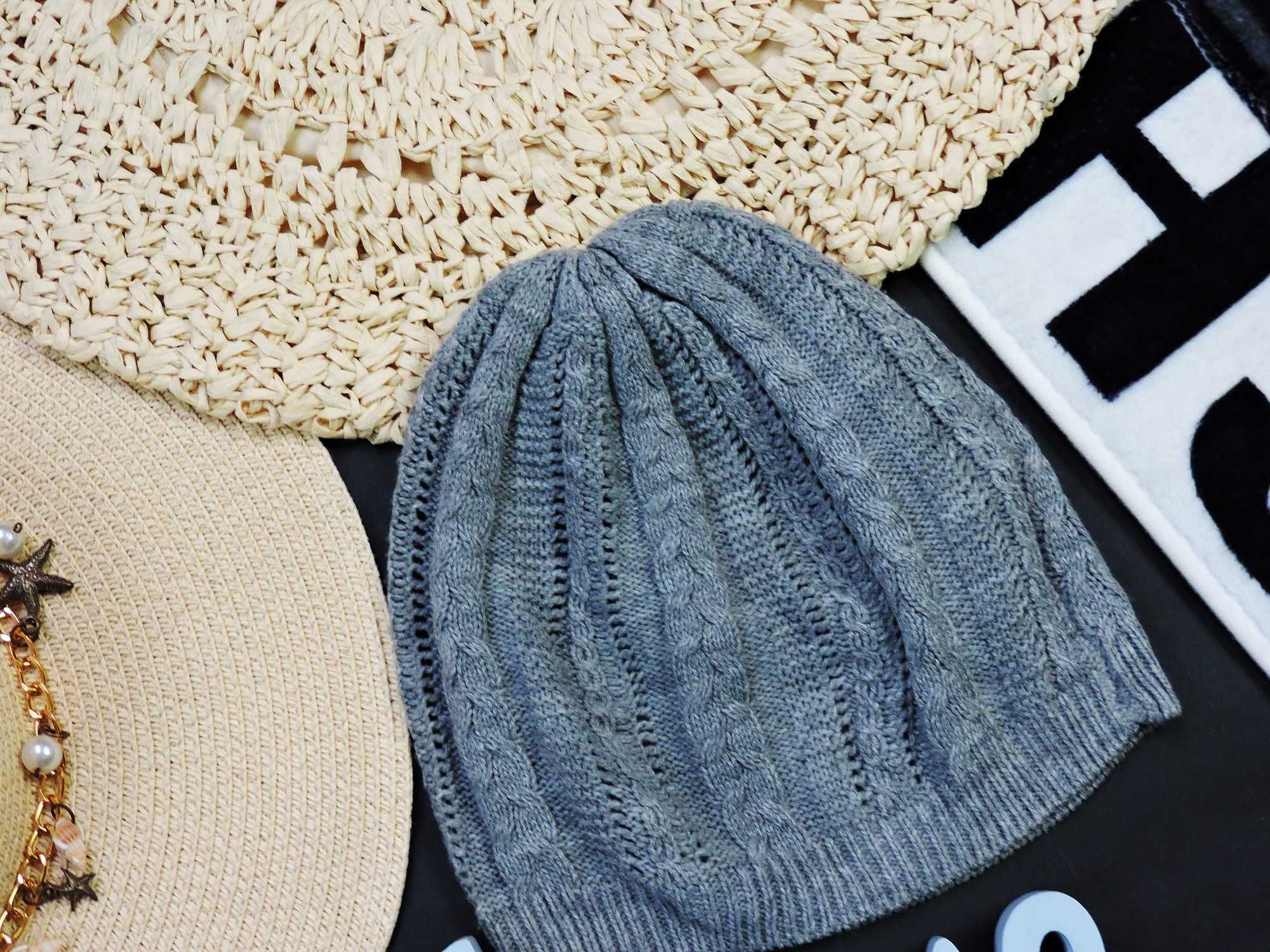 H&M Szara śliczna czapeczka