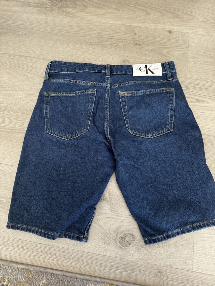 Calcoes Calvin Klein Tam M