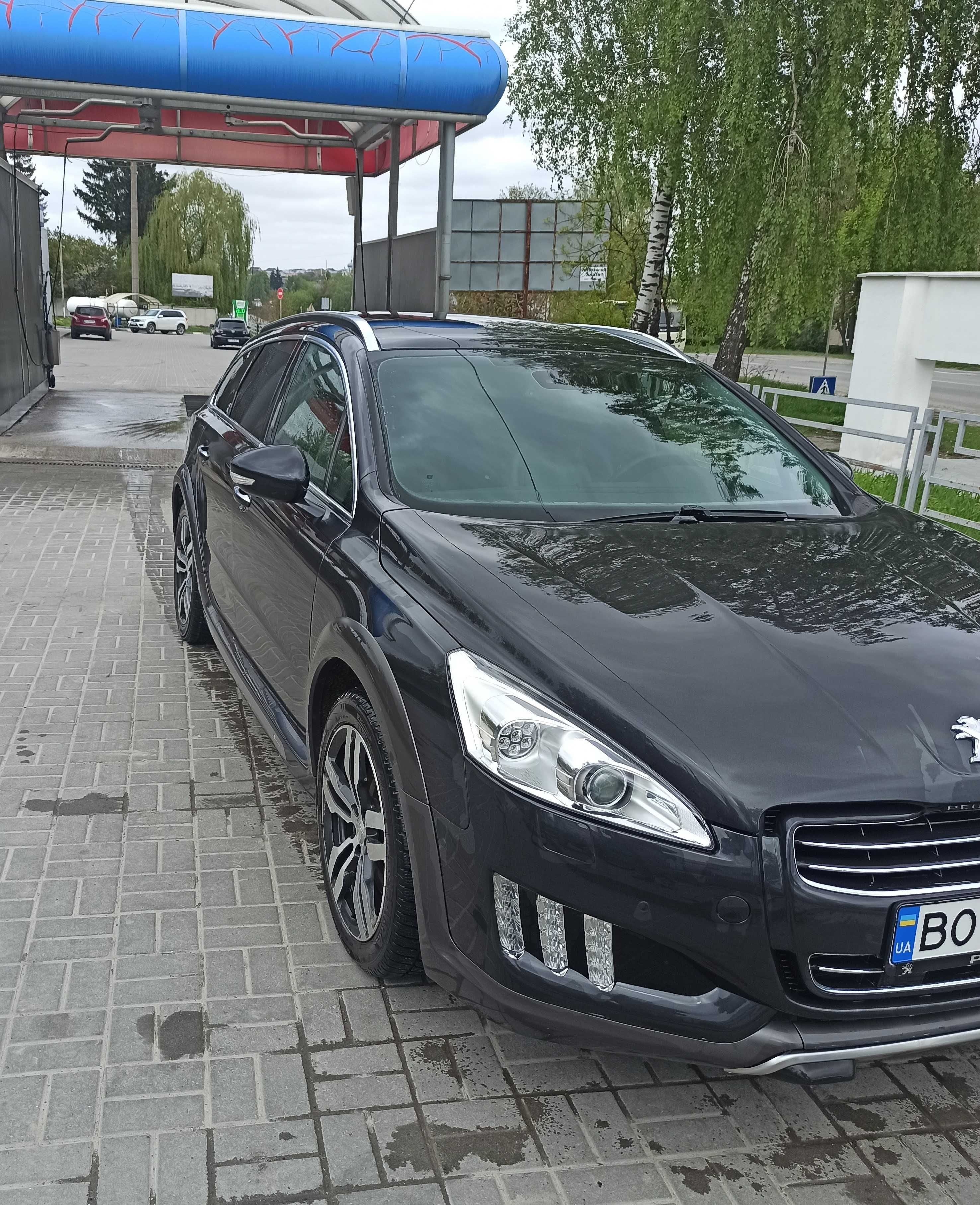 Peugeot 508 RXH hybrid4