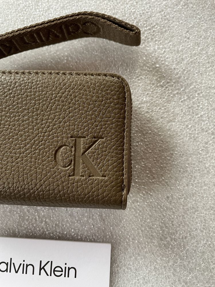 Новый кошелек calvin klein (ck all day kangaroo zip wallet) с америки