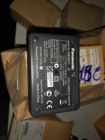 Зарядка, адаптер для відеокамери Panasonic VSK0651, DE-974GD