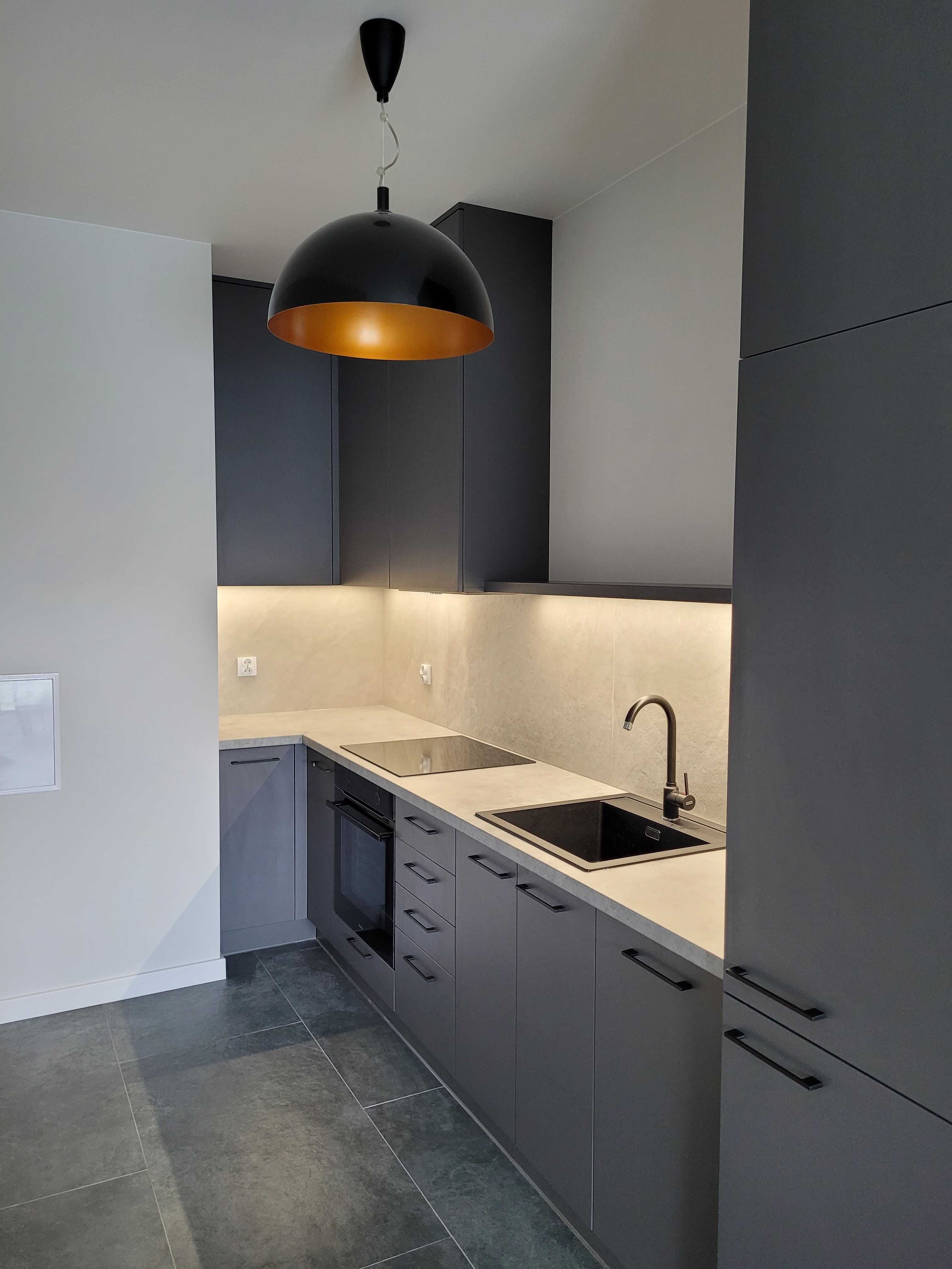 Mieszkanie 40m2,Rewolucji 69 salon z aneksem,sypialnia,balkon, parking