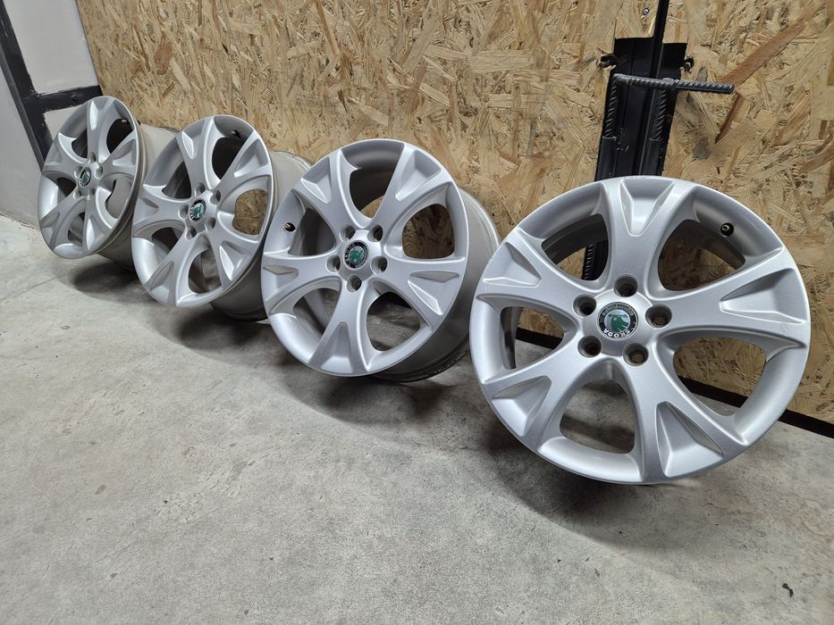 Диски 5*112, R17,  Scoda