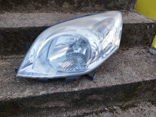 Lampa przednia lewa Fiat Fiorino Qubo Nemo