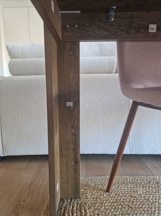 Mesa De Jantar + 4 Cadeiras