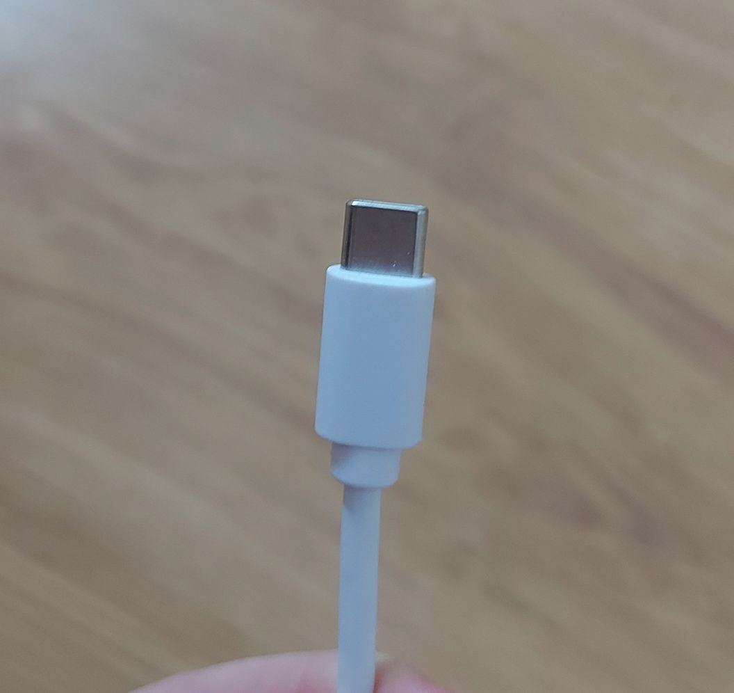 Kabel USB C        .