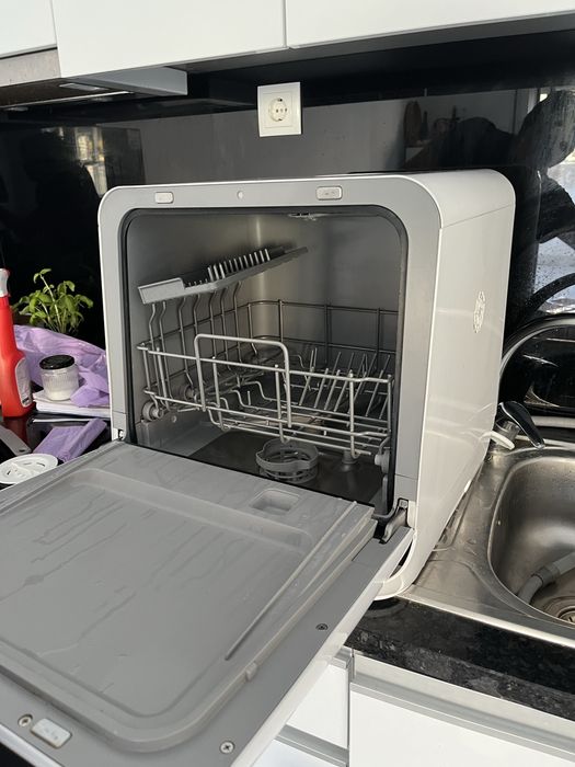 Máquina da loiça portátil SilverCrest 6 conjuntos como nova