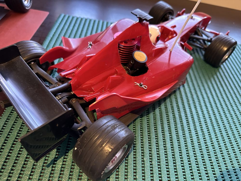 Ferrari RC kyosho 1/8 nitro
