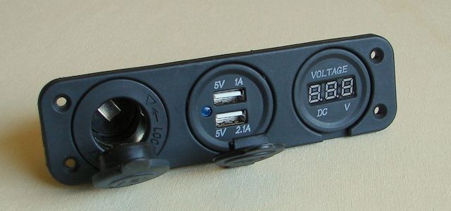Panel USB łódź, samochód