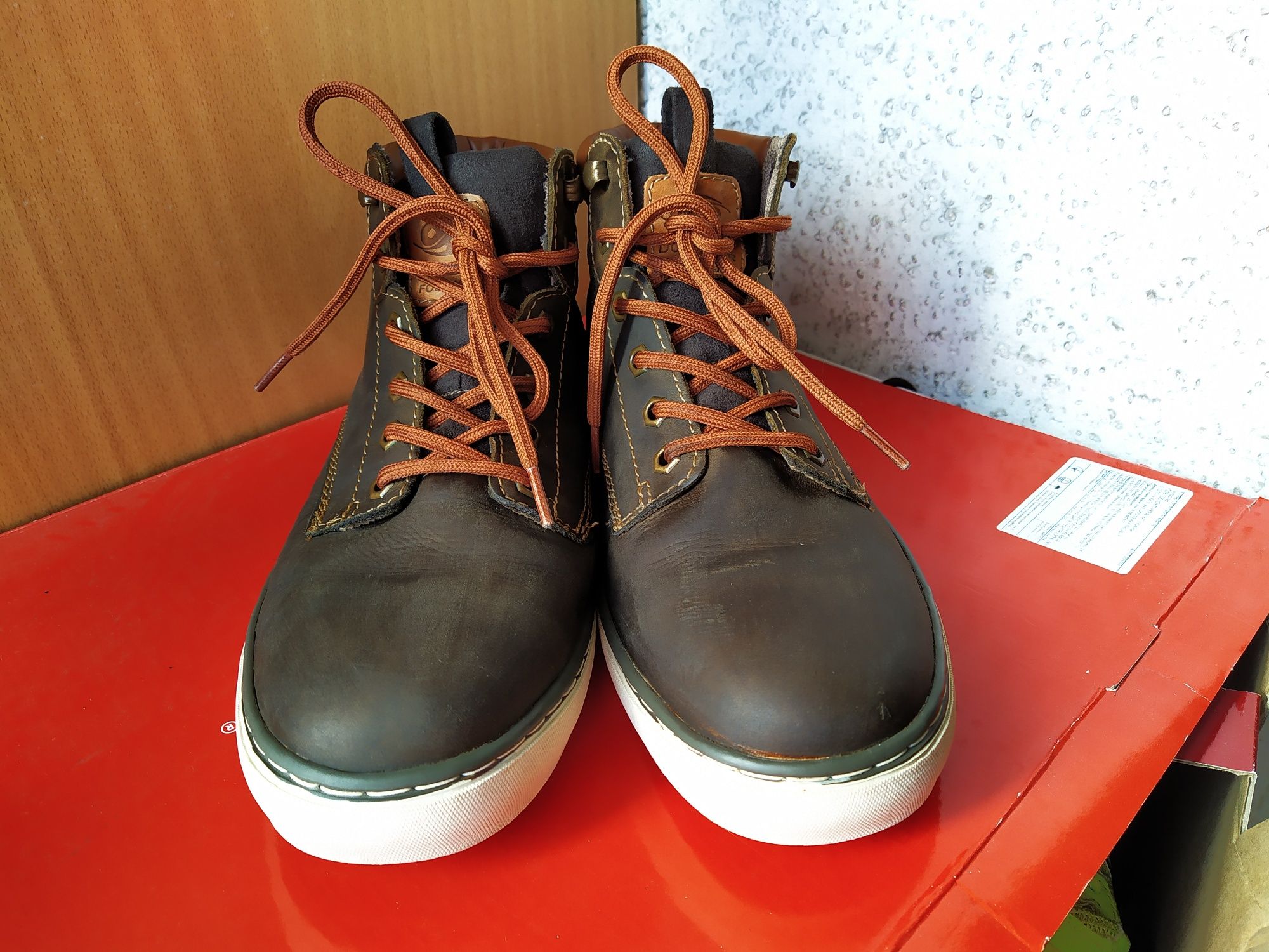 Кожаные высокие кроссовки Dockers by Gerli р.44 UK10