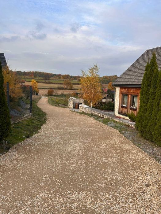 Usługi Koparką i koparko-Ładowarką, Transport Wywrotką, Prace Ziemne