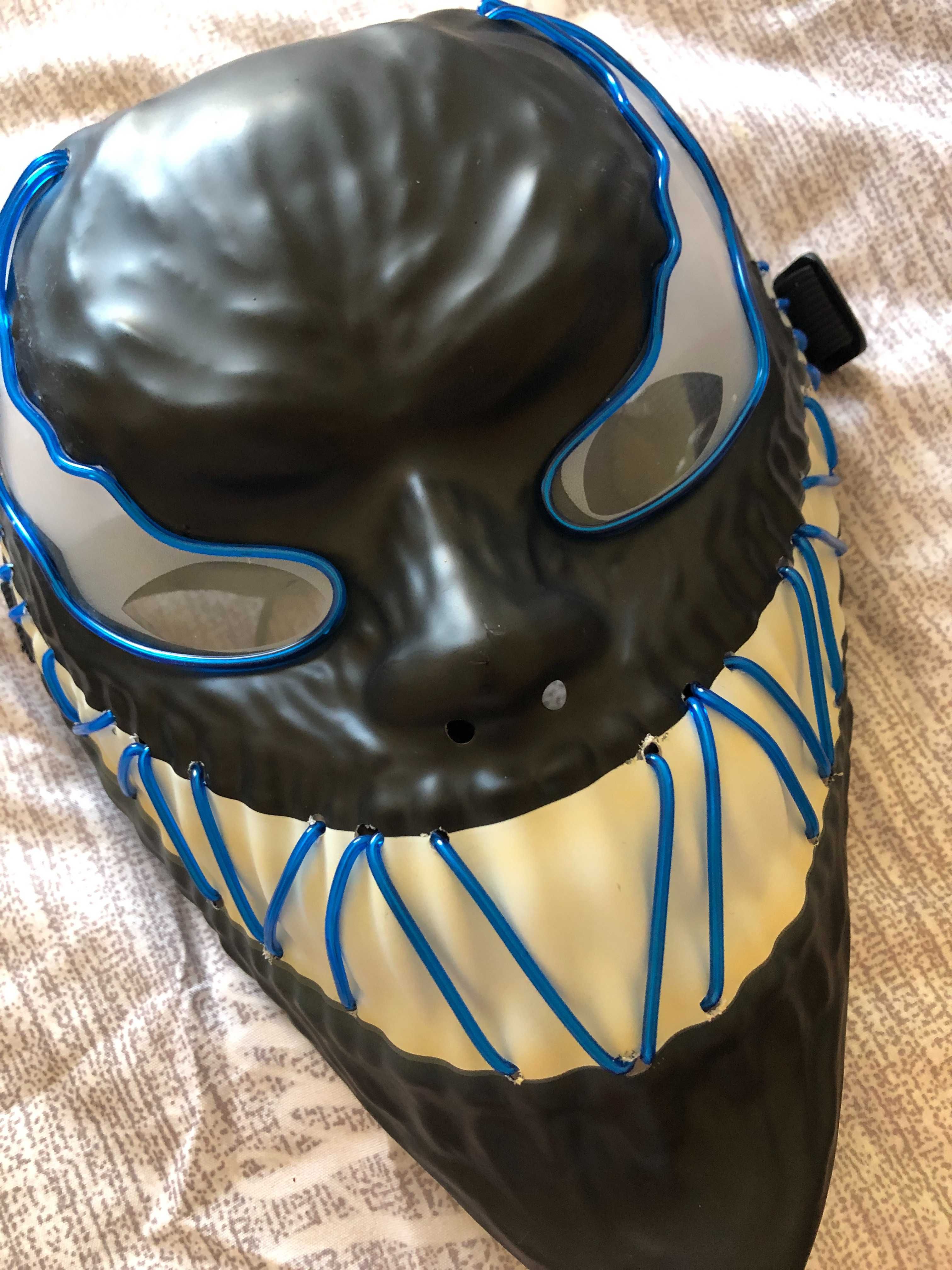 Máscara Venom nova