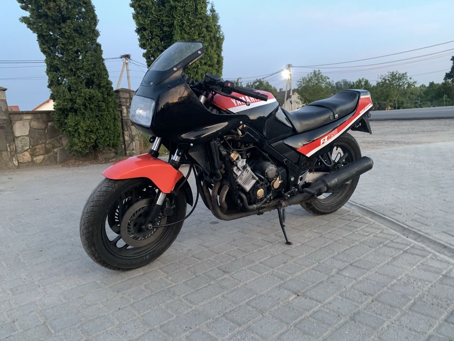 Продам Yamaha Fz750