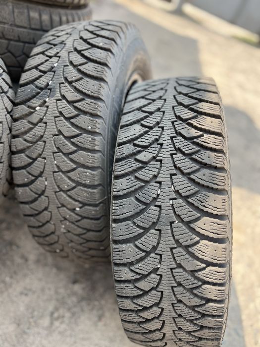 Зимова резина 195/65 R15 з дисками 5/100