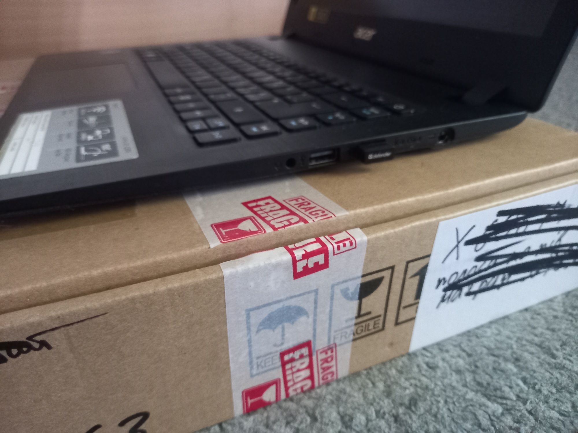 acer a114-31  celeron 3350/4 ddr3/64Gb