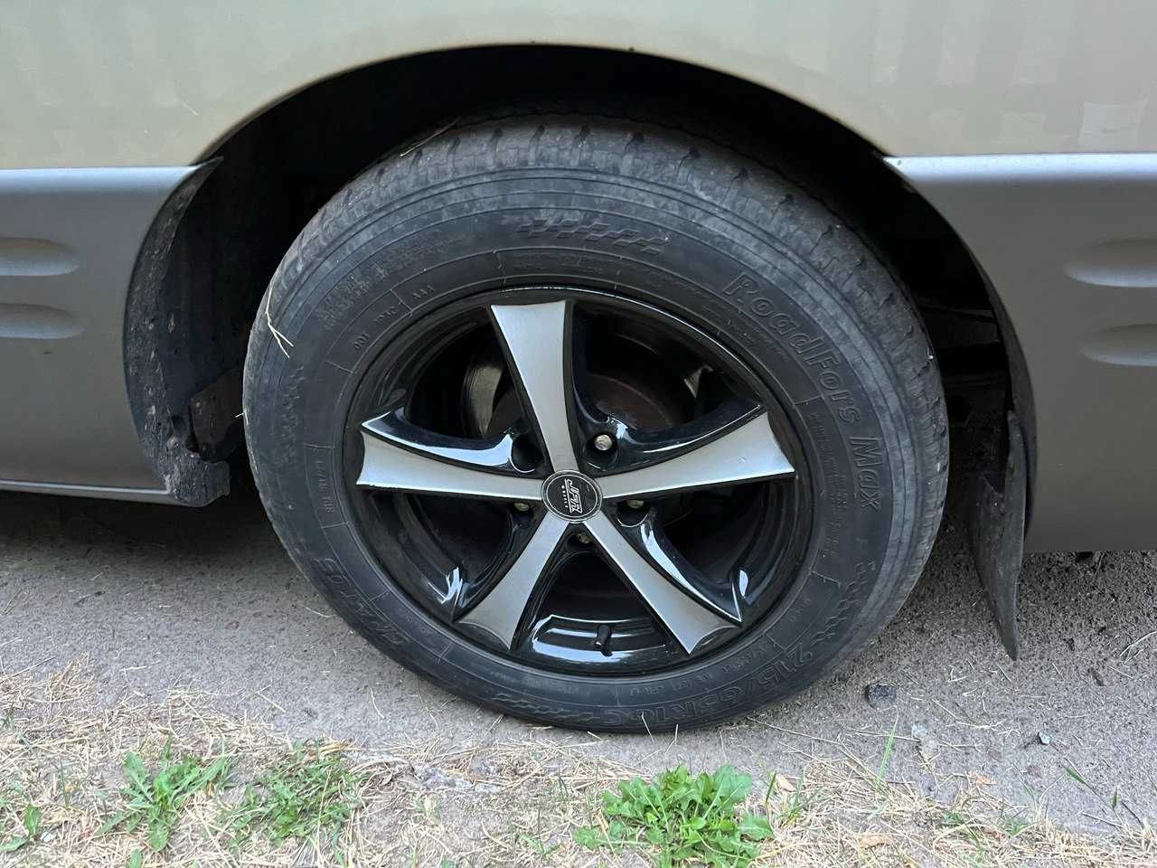 Hyundai h1 Газ-бенз, пасажир 8+1