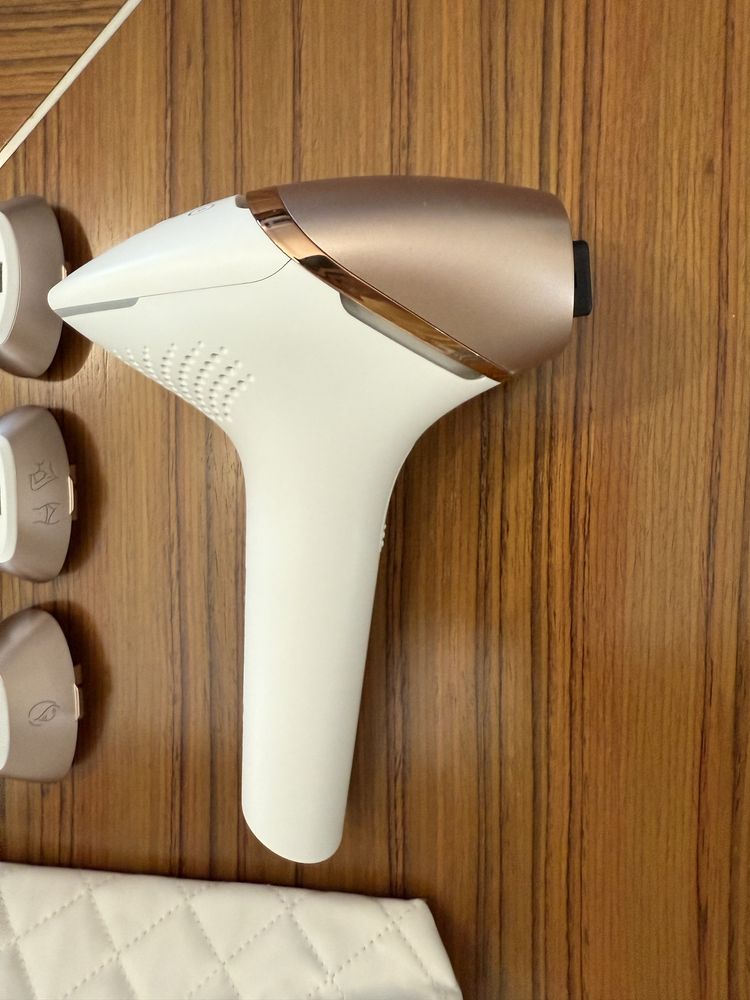 Depiladora Nova Luz Pulsada PHILIPS Lumea S9000 BRI955/00