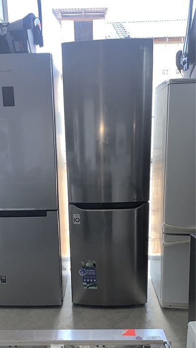 Холодильник LG No Frost в обох камерах