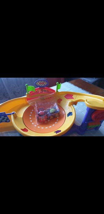 Roll'n Racers, ZJEŻDŻALNIA dla aut, FISHER PRICE, dla maluchów