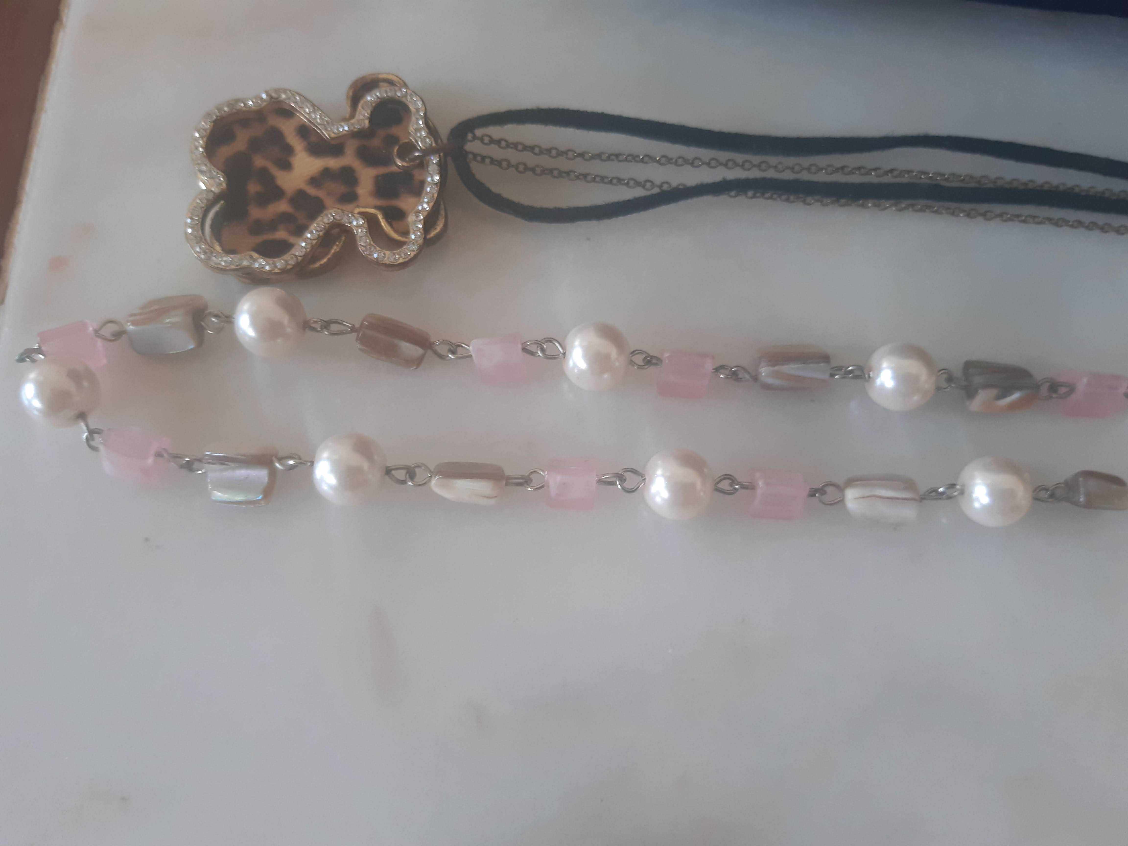 Conjunto 8 colares vintage, nunca usados, inclui bolsa
