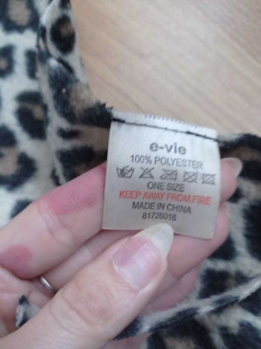 Szalik polarowy w panterkę