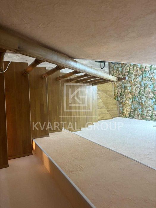 БЕЗ КОМІСІЇ! ТаунХаус з ремонтом і меблями. ТОП локація