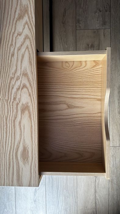 Stolik kawowy z szufladami