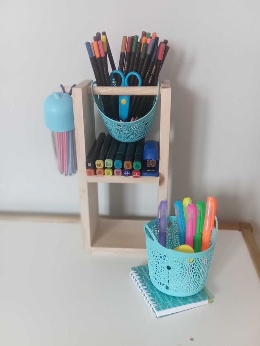 Piórnik na biurko organizer