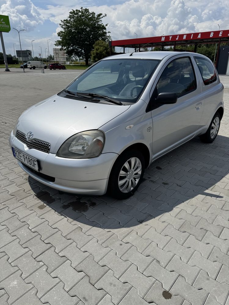 Toyota Yaris 1.3 2001 super stan !!!