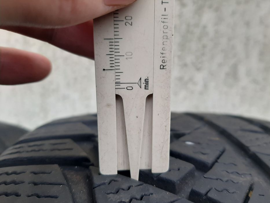 4x Opony zimowe 235/55R18 Continental WinterContact TS850P 6mm