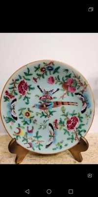 Prato em porcelana chinesa muito antigo