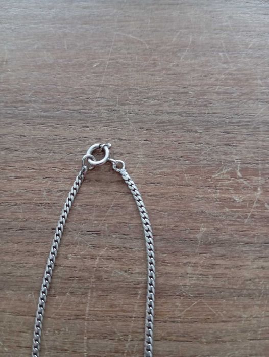 Colar em ouro e prata devidamente contrastado