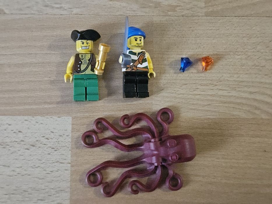 Zestaw LEGO Pirates 6240 Kraken Attackin wraz z instrukcją