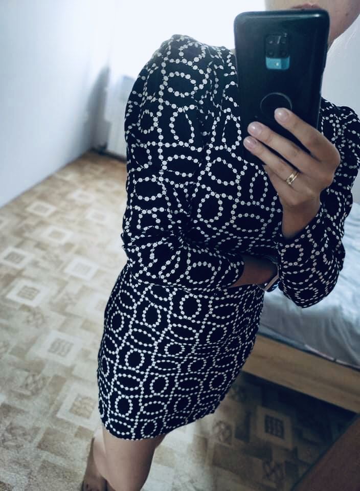 Elegancka Sukienka mini H&M - 36/S
