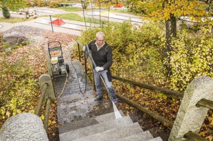 Wypożyczalnia Myjka do kostki brukowej granitu 300 BAR Karcher Wynajem