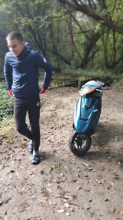 Скутер сузукі сепія ад 50