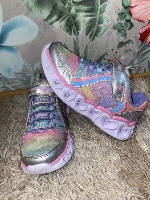 Кросівки Skechers 30 розмір світяться