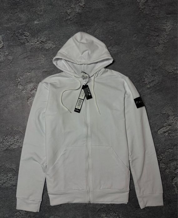 Продам зіпку STONE ISLAND, пробиває як оригінал, всі бірки є, ромір Л