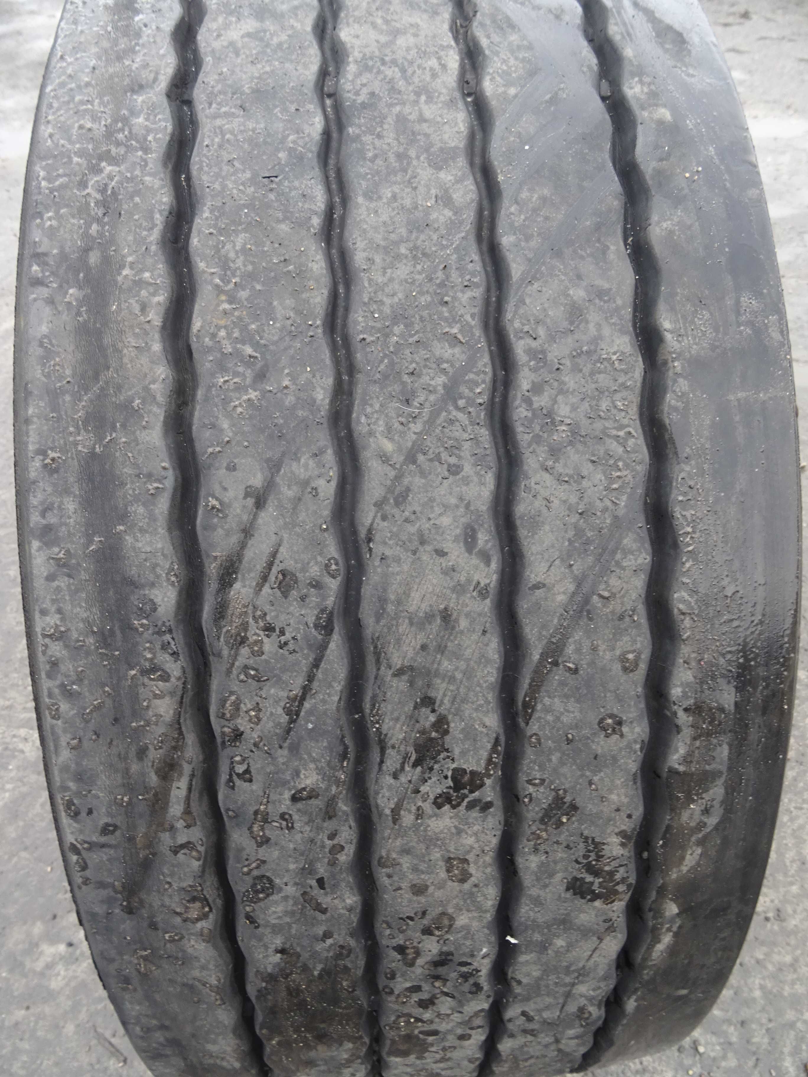 Opona 385/55R22.5 BRIDGESTONE ECOPIA H-Trailer 001 ( 640 netto)
