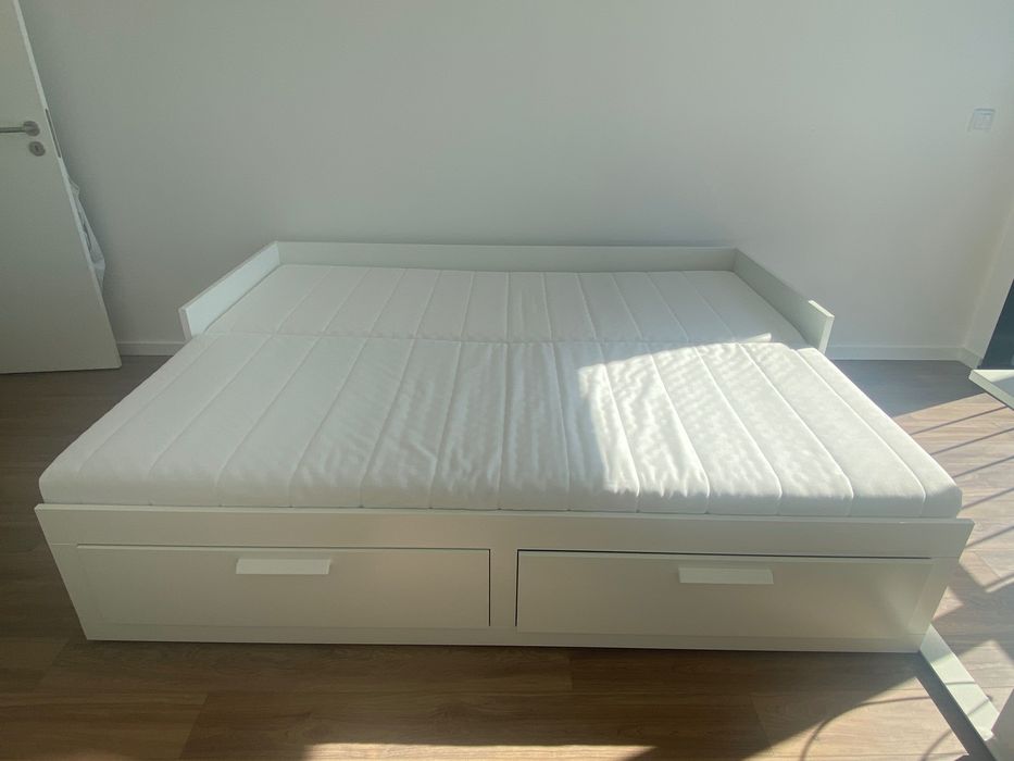 Cama dupla e colchões