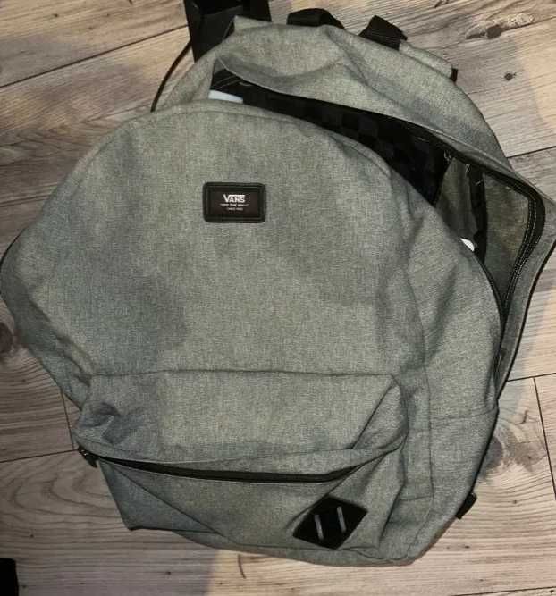 Szary plecak vans używany