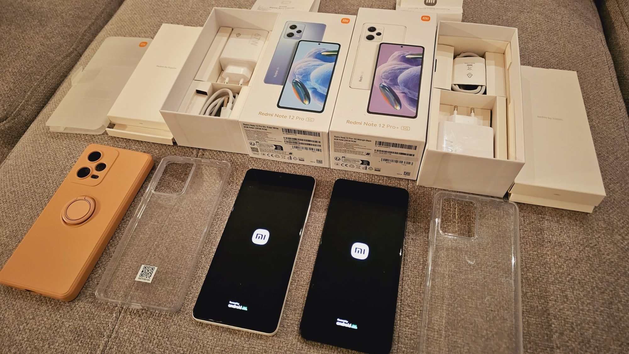 Xiaomi Redmi Note 13 Pro Plus 5G 512GB, 12 Pro+ 256GB. Troca/retoma.