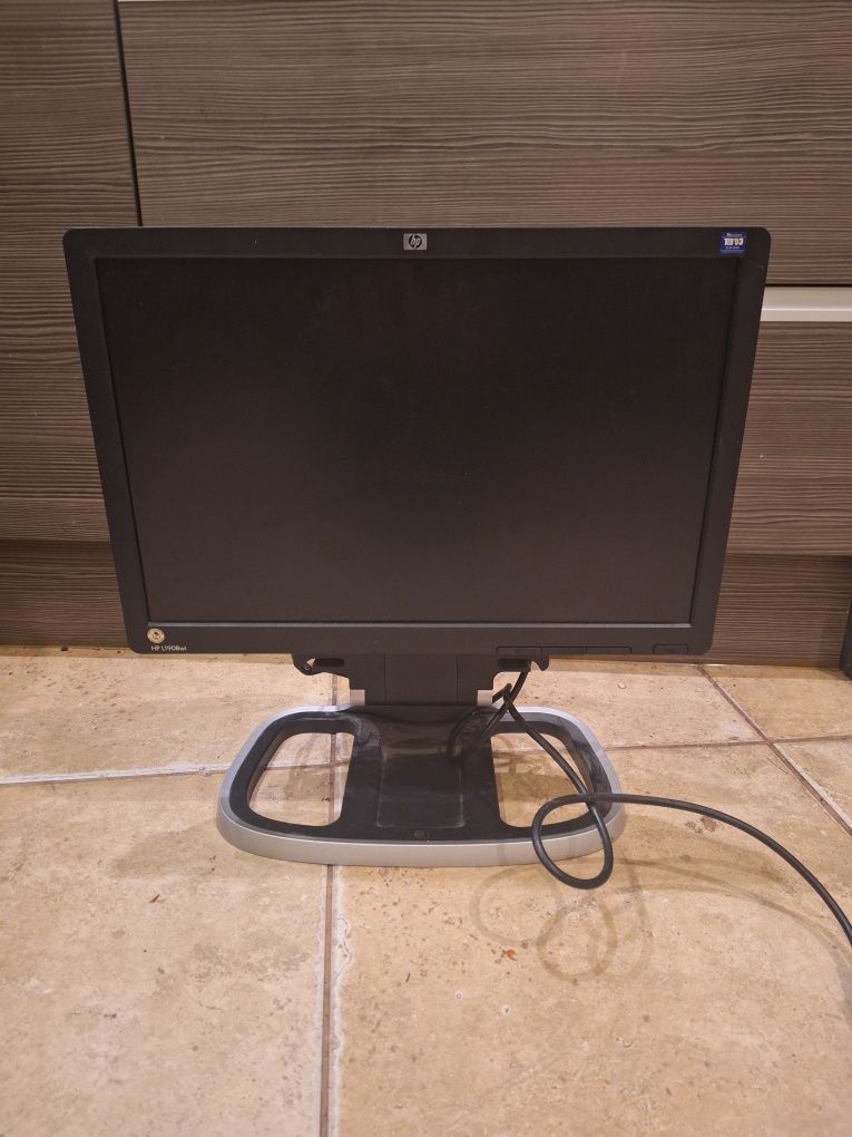 Monitor hp l1908wi