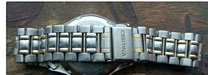 продам часы  швейцарские оригинал Certina automatic