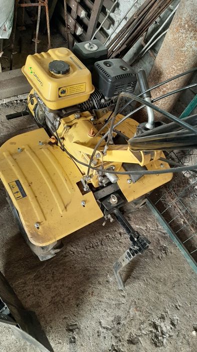 Продам мотоблок Sadko 900 PRO с насадками в отличном состоянии