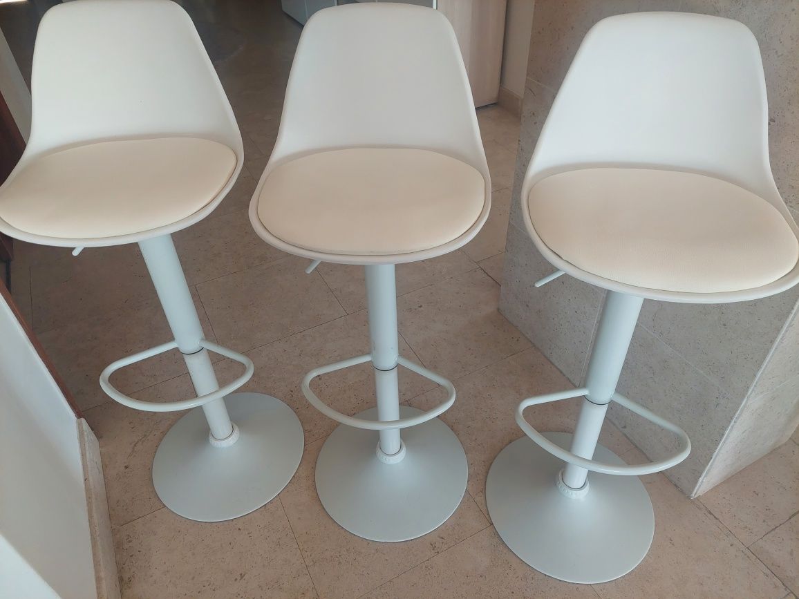 Conjunto 3 Bancos Altos