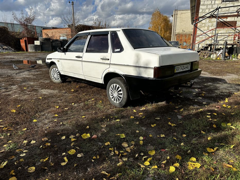 Продам ВАЗ 21099